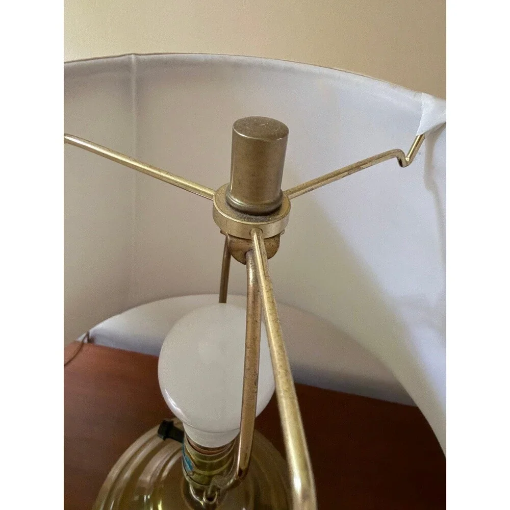 Vintage Solid Brass Urn Table Lamps Pair Traditional Colonial Hollywood Regency